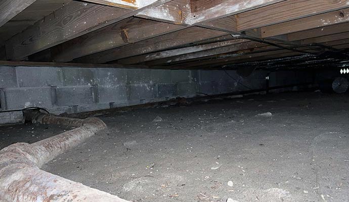 Dirty crawl space Dirty crawl space
